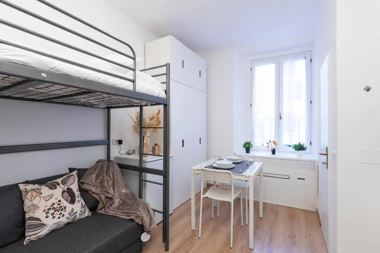 I Host Apartment - Alessi 10 Milán Italia