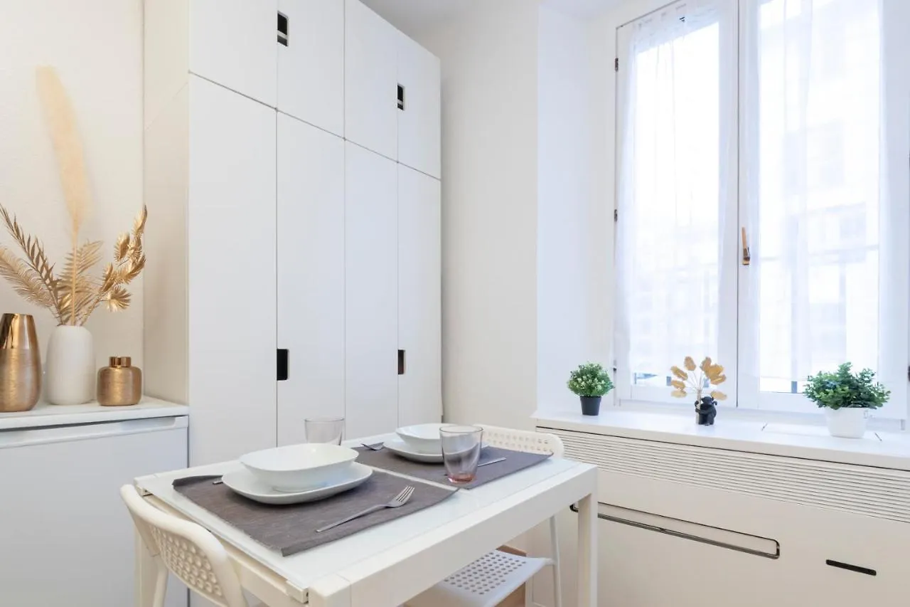 I Host Apartment - Alessi 10 Milan