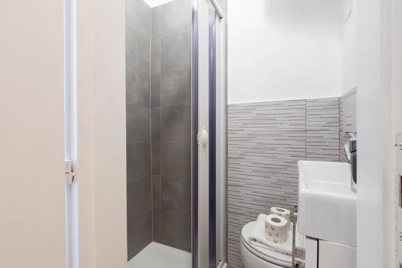 I Host Apartment - Alessi 10 Milan