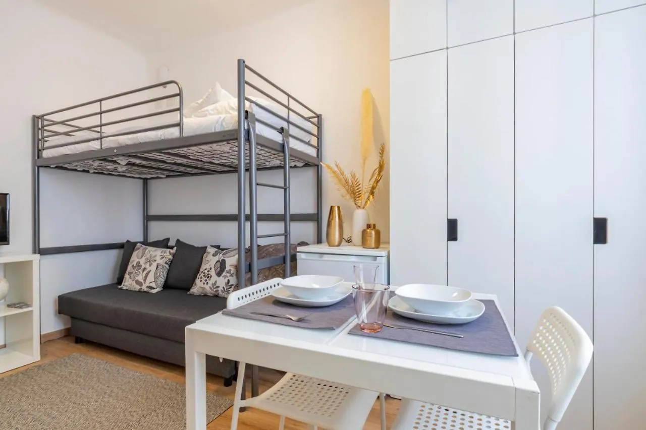 I Host Apartment - Alessi 10 Milan 0*,